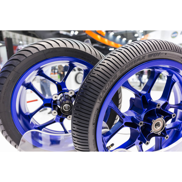 Bridgestone Battlax W01